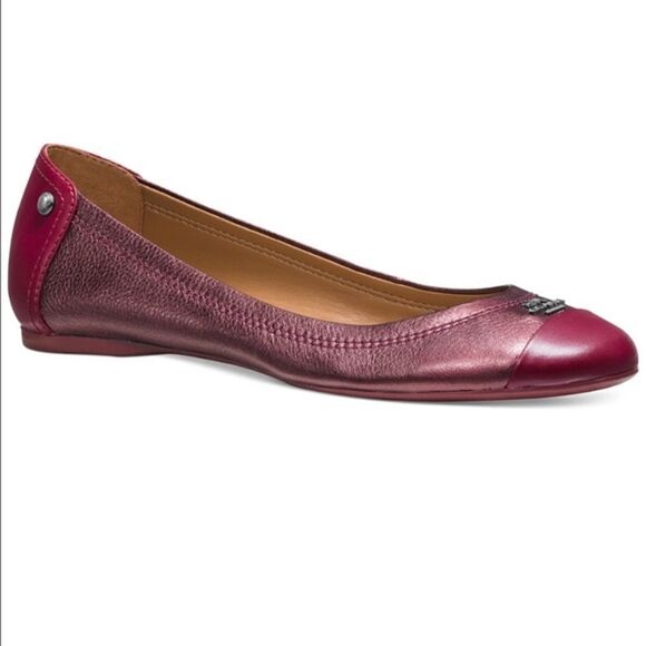 🎉Last one left 🎉Coach chelsea flats 👧 - Picture 1 of 4